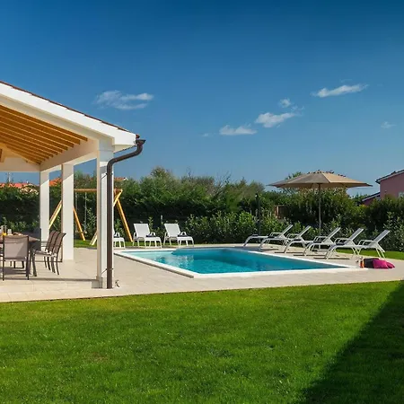 Будинок відпочинку Magica *